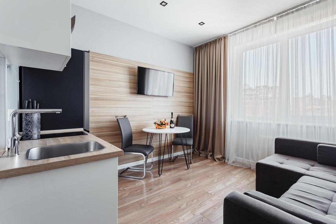 White Apartment In 12 Floor Одесса Экстерьер фото